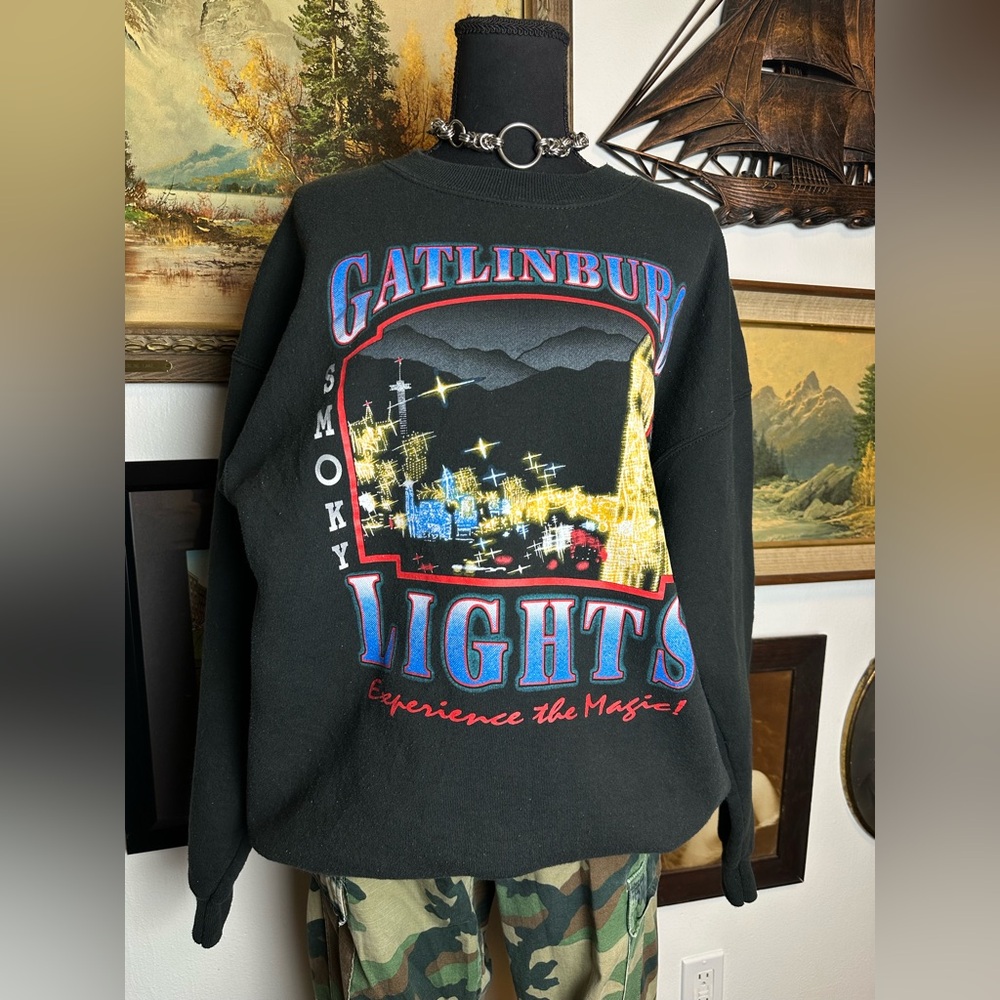 Vintage Gatlinburg Lights "Smokey Mountains" Crewneck Sweatshirt-Medium